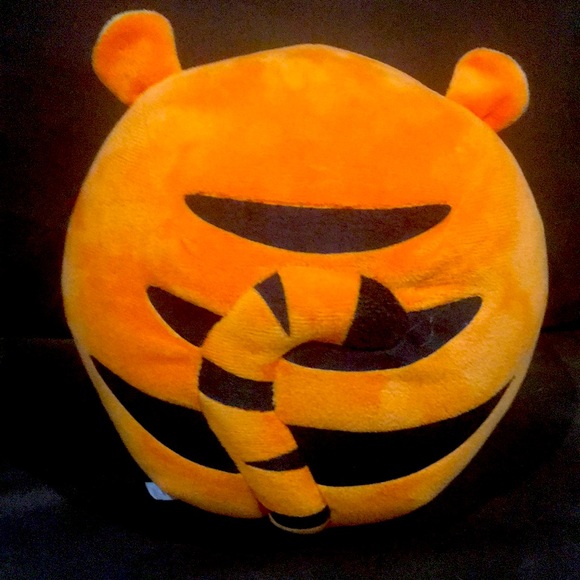 💕Host Pick💕 Ty Classic Disney Plush Toy - Tigger - Picture 3 of 8